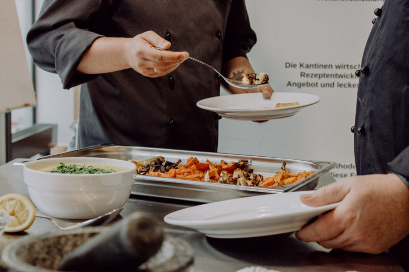 Schnelle Teller_Dinah Hoffmann _Kantine Zukunft